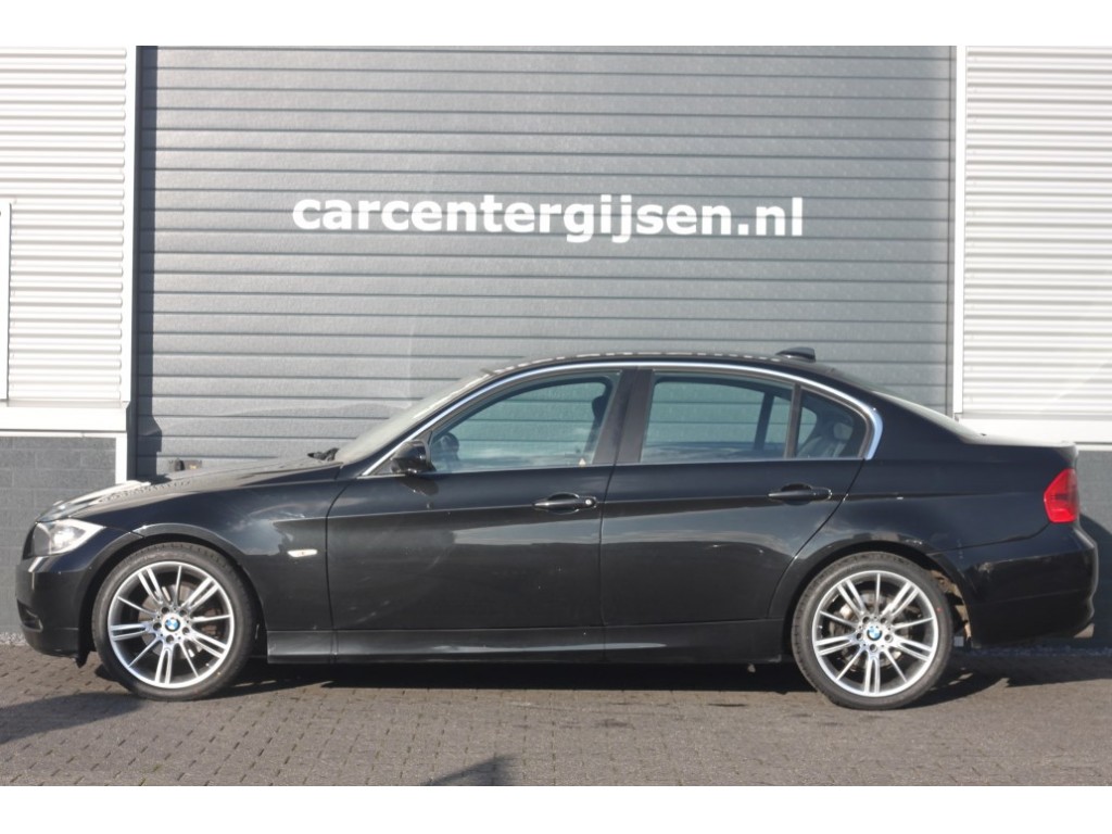 BMW 3 Serie 325i Dynamic Executive Navi 19inch PDC Mooi!